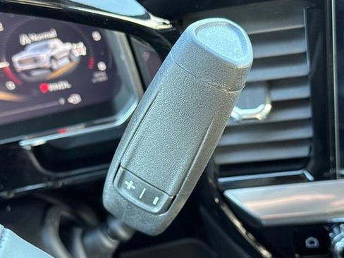 New 2026 GMC Sierra 1500 Elevation image 24