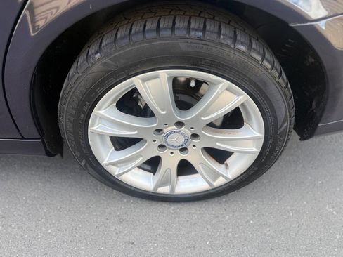 Used 2009 Mercedes-Benz E 350 4MATIC Sedan image 19