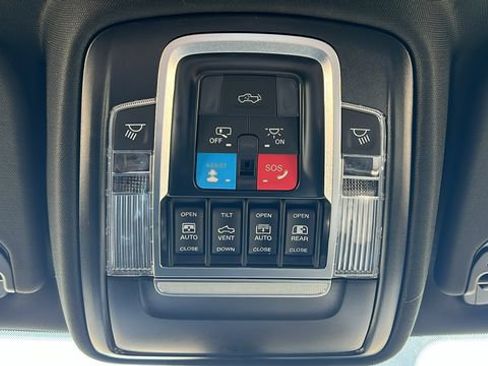 New 2026 RAM 1500 Laramie AWD/4WD image 25