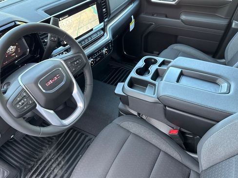 New 2026 GMC Sierra 1500 Elevation image 7