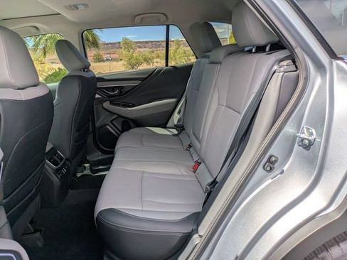 Used 2025 Subaru Outback Limited w/ Popular Package #2 AWD/4WD image 31