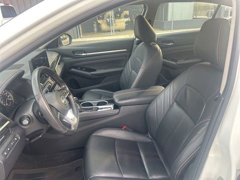 Certified 2023 Nissan Altima 2.0 SR FWD image 13