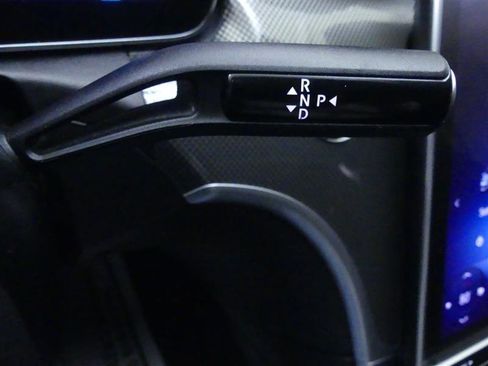 Used 2022 Mercedes-Benz C 300 Sedan image 25