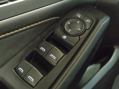 Used 2020 Chevrolet Traverse LT w/ Driver Confidence II Package AWD/4WD image 27