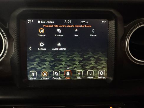 Used 2022 Jeep Wrangler Unlimited Sahara AWD/4WD image 28