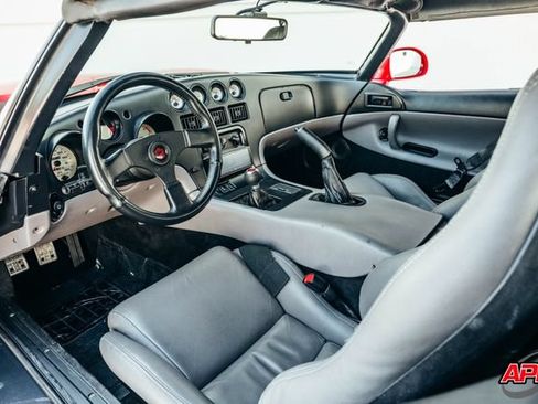 Used 1995 Dodge Viper RT/10 RWD image 2