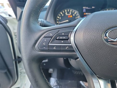 Used 2023 INFINITI Q50 Sensory image 20