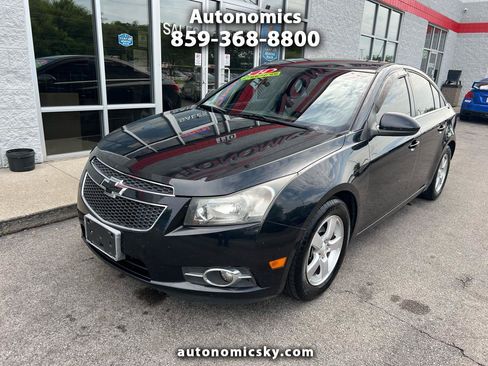 Used 2014 Chevrolet Cruze LT FWD image 1