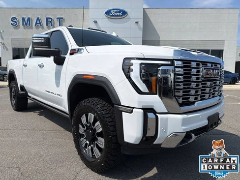 Used 2024 GMC Sierra 2500 Denali w/ Denali Reserve Package AWD/4WD image 1