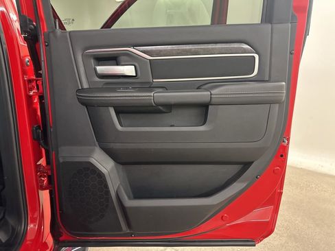 Used 2024 RAM 2500 Big Horn w/ Bed Utility Group image 23