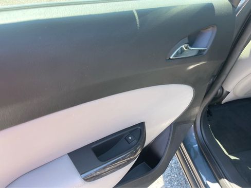 Used 2013 Buick Verano FWD image 20