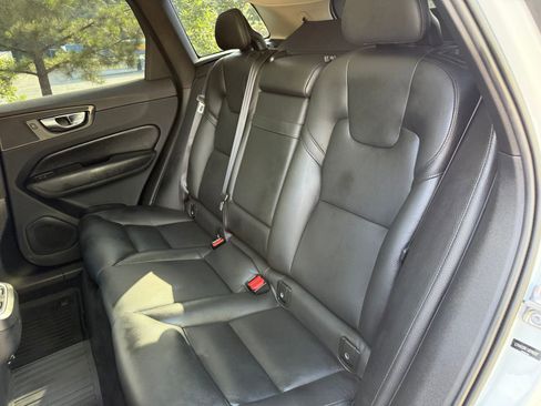 Used 2018 Volvo XC60 T6 Inscription w/ Convenience Package AWD/4WD image 40
