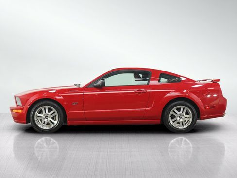 Used 2006 Ford Mustang GT Premium RWD image 2