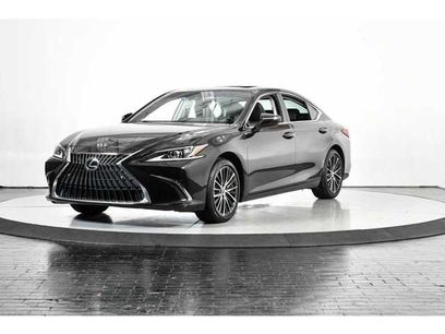 Certified 2025 Lexus ES 350 w/ Premium Package