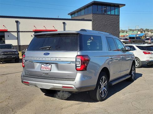 Used 2024 Ford Expedition Max Limited image 5