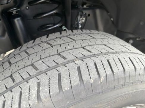 Used 2025 Ford F250 XLT AWD/4WD image 10