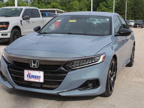 Used 2022 Honda Accord Sport image 5
