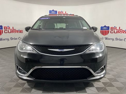 Used 2018 Chrysler Pacifica Touring-L Plus FWD image 8