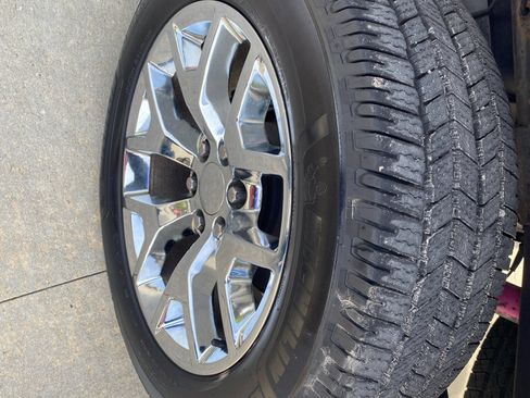 Used 2014 GMC Sierra 1500 SLT w/ SLT Preferred Package image 10