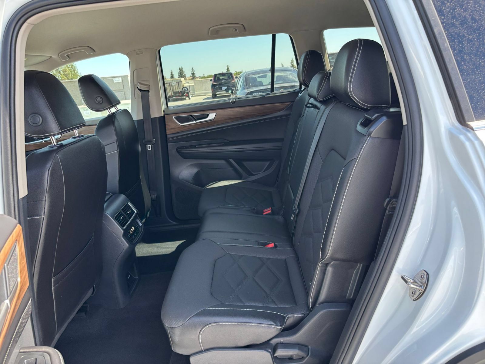 Used 2026 Volkswagen Atlas SE FWD image 27