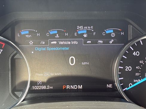Used 2019 Ford Expedition XLT w/ Equipment Group 202A RWD image 32