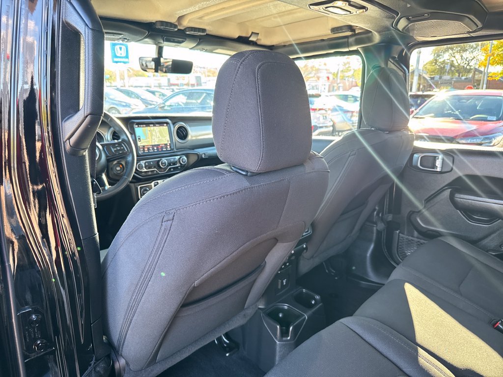 Used 2023 Jeep Gladiator Sport AWD/4WD image 39