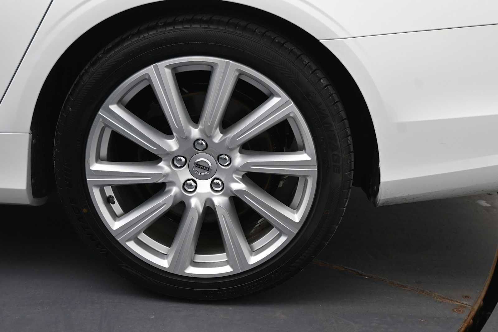 Used 2018 Volvo S90 T6 Inscription w/ Convenience Package AWD/4WD image 5