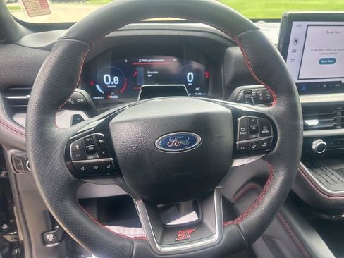 Used 2025 Ford Explorer ST AWD/4WD image 25