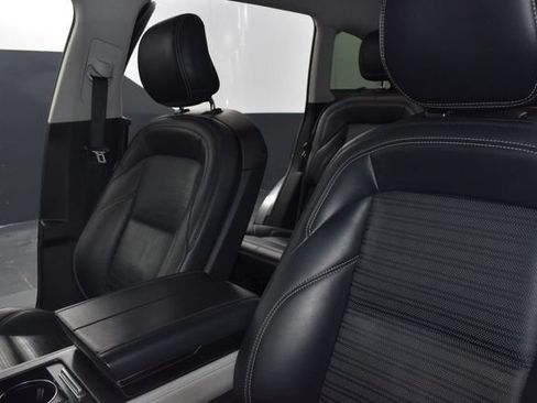 Used 2024 Lincoln Nautilus Reserve AWD/4WD image 18