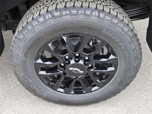 New 2026 Chevrolet Silverado 2500 High Country w/ Midnight Edition image 5
