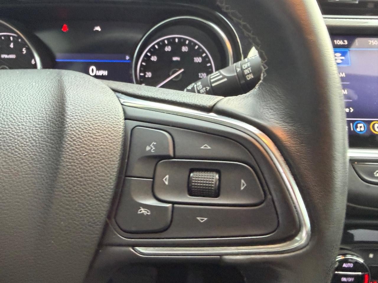 Used 2022 Buick Encore GX Select w/ Sport Touring Package FWD image 13
