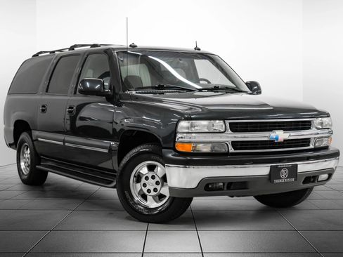 Used 2003 Chevrolet Suburban LT w/ LT Preferred Equipment Group RWD image 6