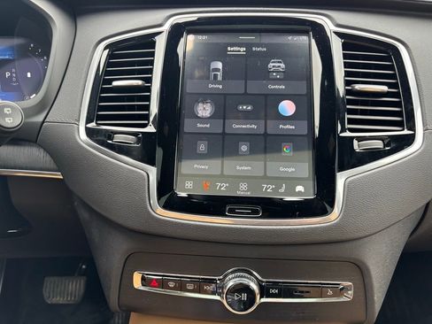 Certified 2024 Volvo XC90 B6 Ultimate image 13