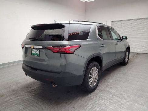 Used 2023 Chevrolet Traverse LT image 9