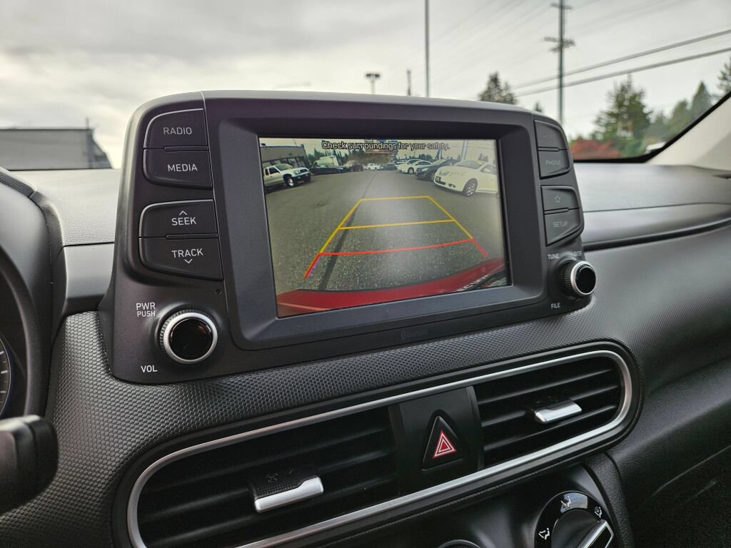 Used 2019 Hyundai Kona SE FWD image 25