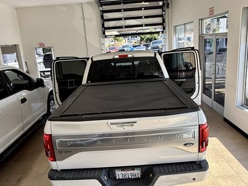 Used 2015 Ford F150 Platinum w/ Equipment Group 701A Luxury AWD/4WD image 26