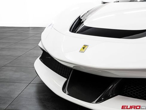 Used 2021 Ferrari SF90 Stradale AWD/4WD image 13
