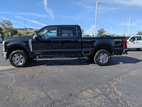Certified 2025 Ford F250 Lariat AWD/4WD image 9