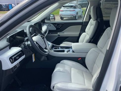 New 2026 Lincoln Aviator Reserve AWD/4WD image 10