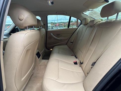 Used 2016 BMW 320i Sedan RWD image 18