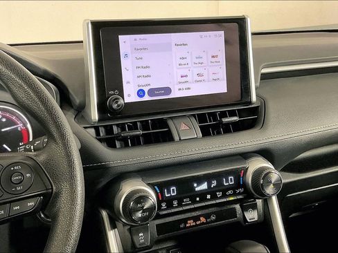 Used 2024 Toyota RAV4 XLE image 9