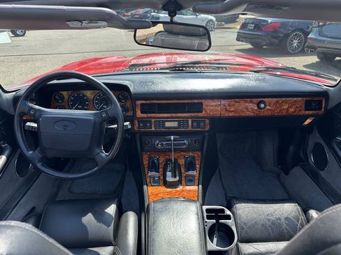 Used 1992 Jaguar XJS V12 Convertible RWD image 21