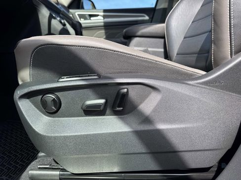 Used 2021 Volkswagen Atlas SEL Premium image 18