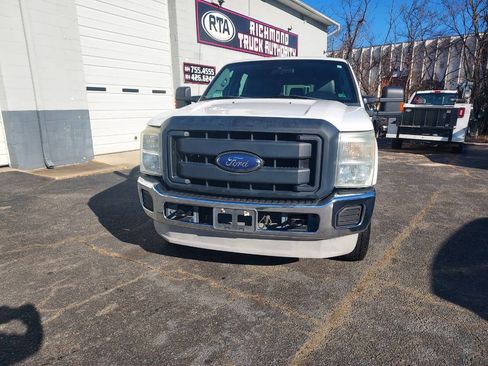 Used 2013 Ford F250 XL w/ PWR Equipment Group image 3