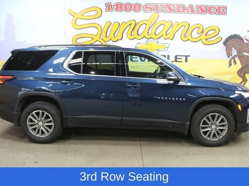 Used 2023 Chevrolet Traverse LT AWD/4WD image 1