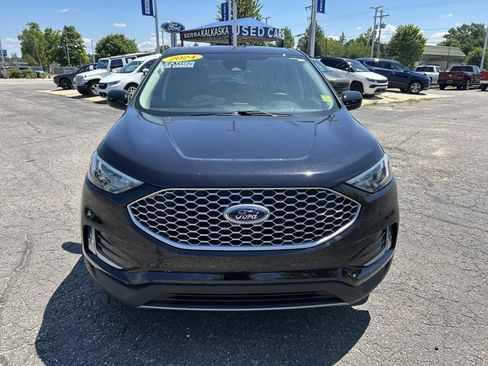 Used 2024 Ford Edge SEL w/ Convenience Package AWD/4WD image 8