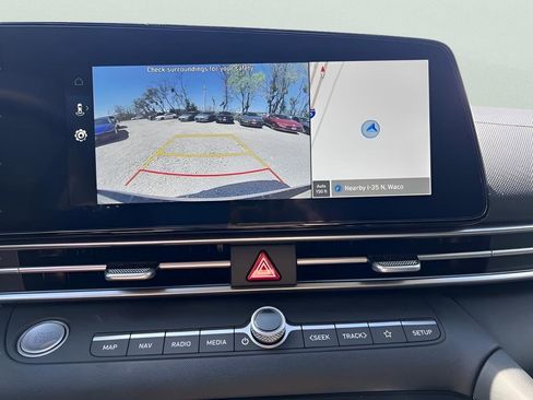 Used 2025 Hyundai Elantra Sport image 26