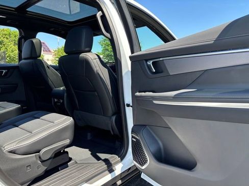 New 2026 Buick Enclave Sport Touring w/ Power Package FWD image 38