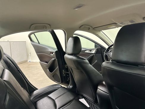 Used 2017 MAZDA MAZDA3 Touring image 21