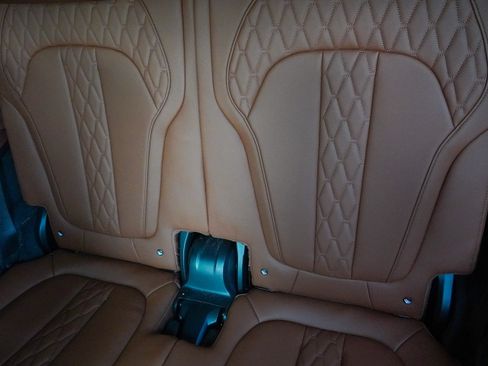 Used 2024 BMW X7 M60i w/ Executive Package AWD/4WD image 34
